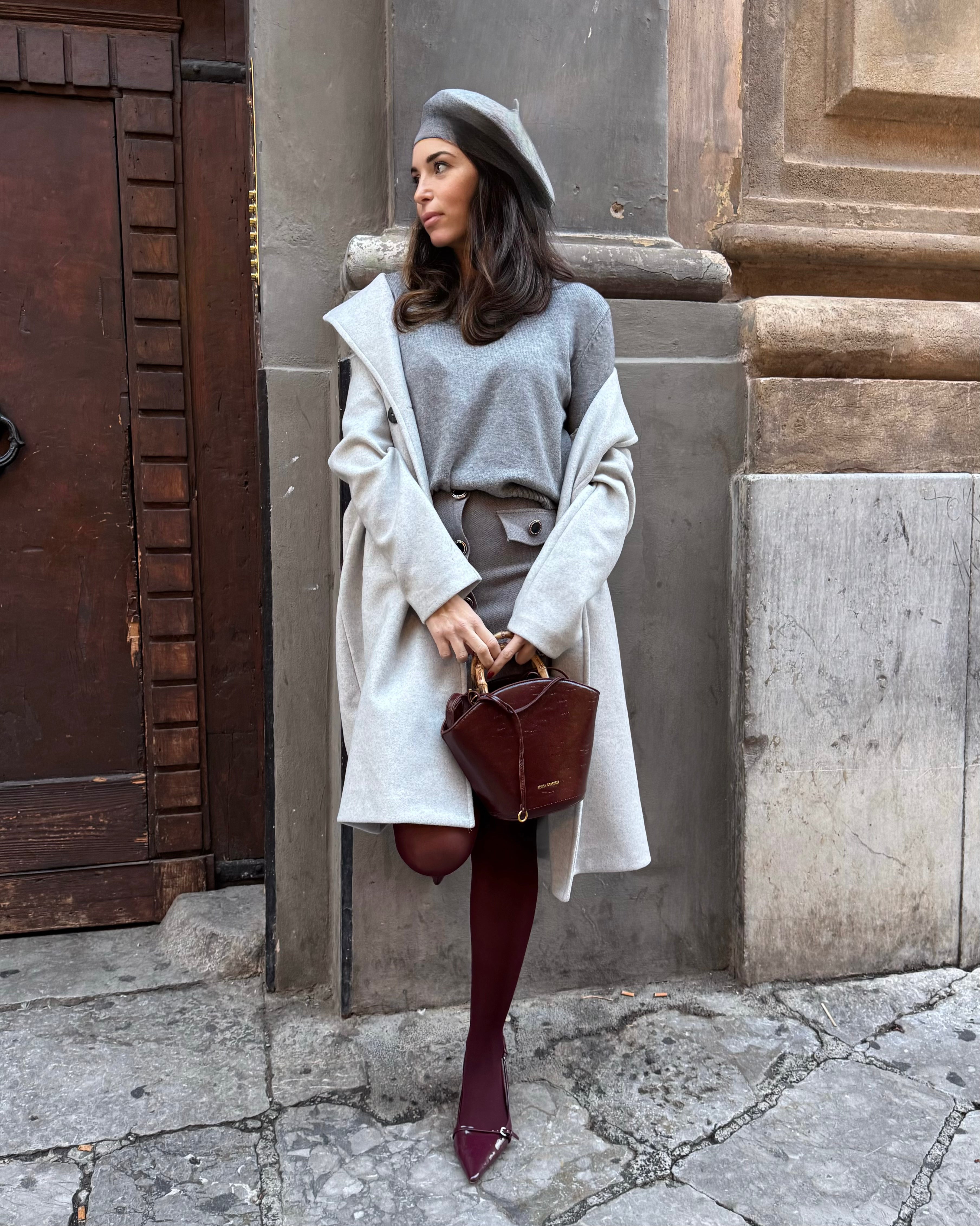 Maglione girocollo in maglia fine grigio